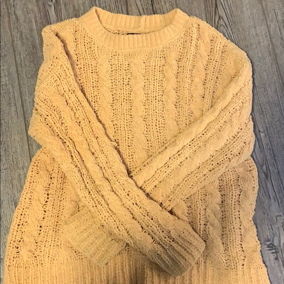 American Eagle Outfitters Sweaters - Yellow sweater